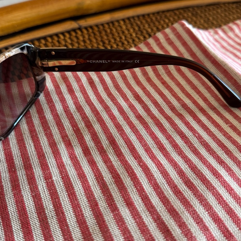 Authentic Chanel Sunglasses - Picture 4 of 5